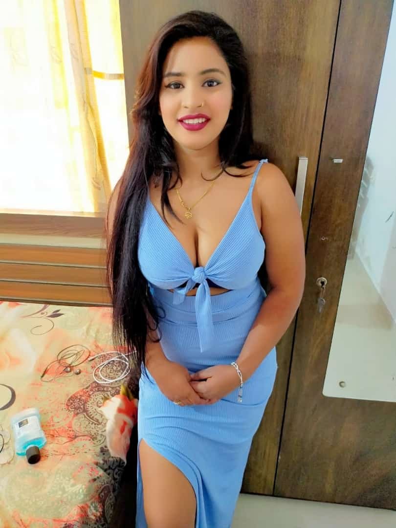 Educated Model Rishikesh